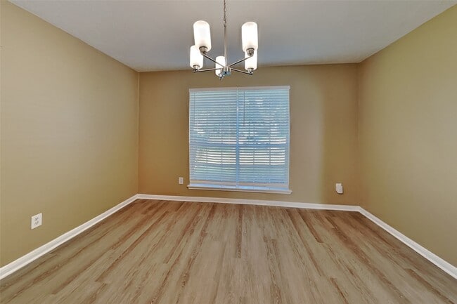 Photo - 2807 Burgess Hill Ct