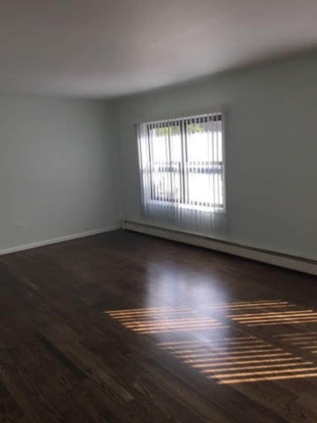 Photo - 7632 S Stewart Ave Unidad 3D