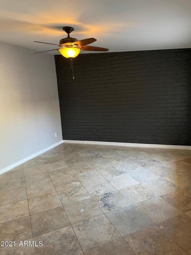 Photo - 1609 E Gaylon Dr