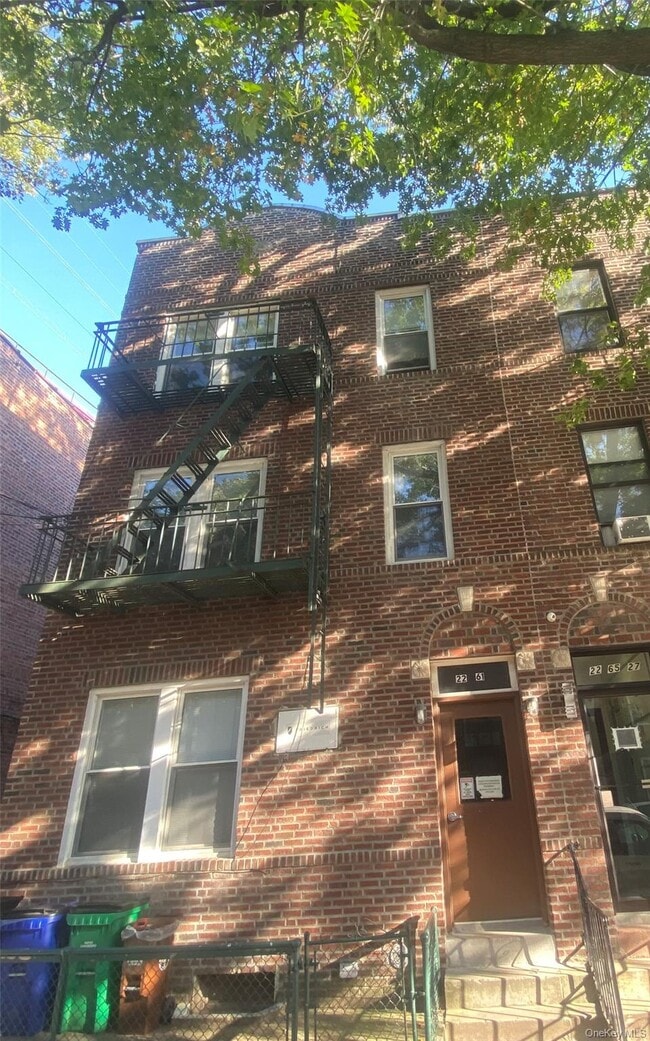 Building Photo - 22-61-61 27th St Unit 2B