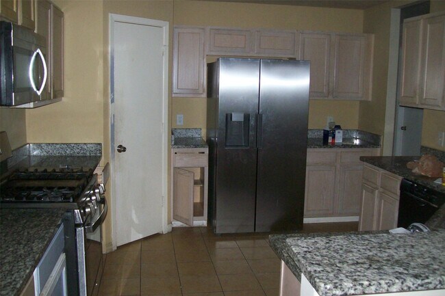 Photo - 15007 Kingsbridge Way