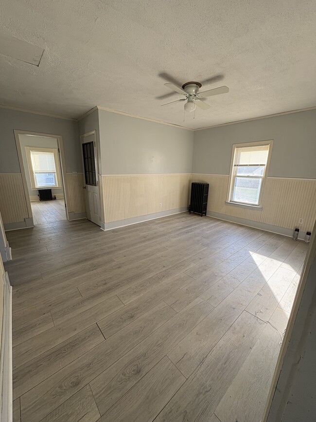 Building Photo - 121 London St Unit 2