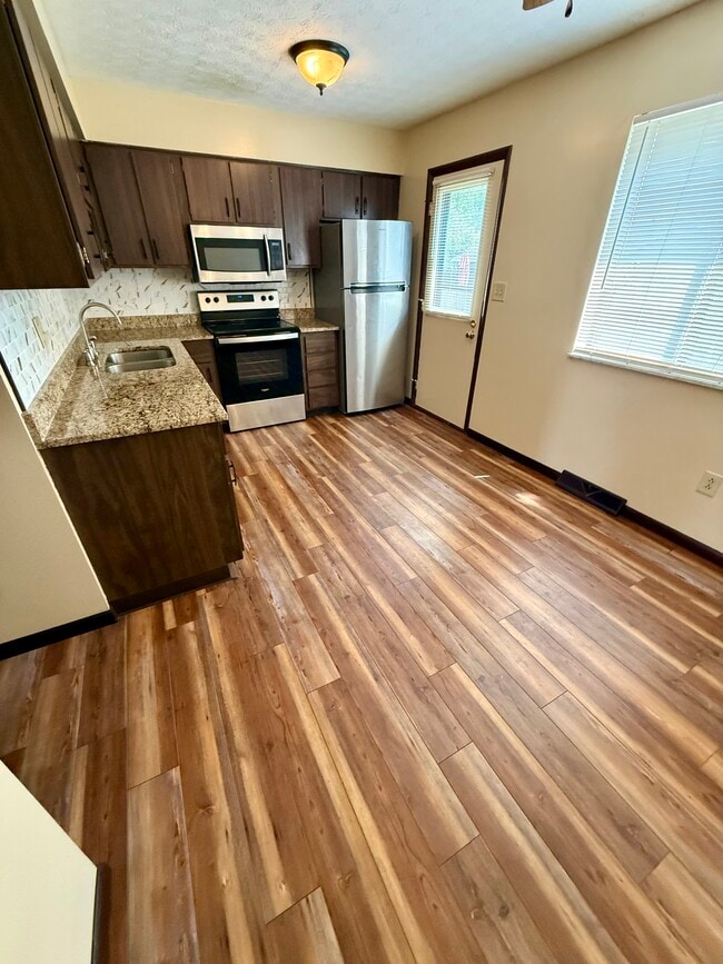 Photo - 3178 Cedar Grove Pl S