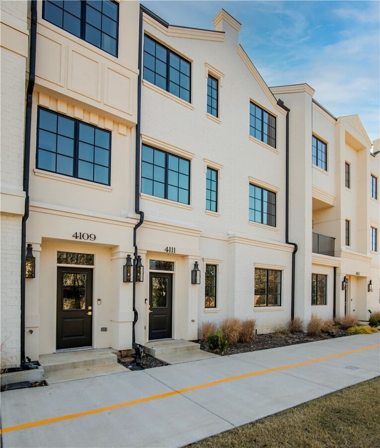 Photo - 4111 S Champions Dr