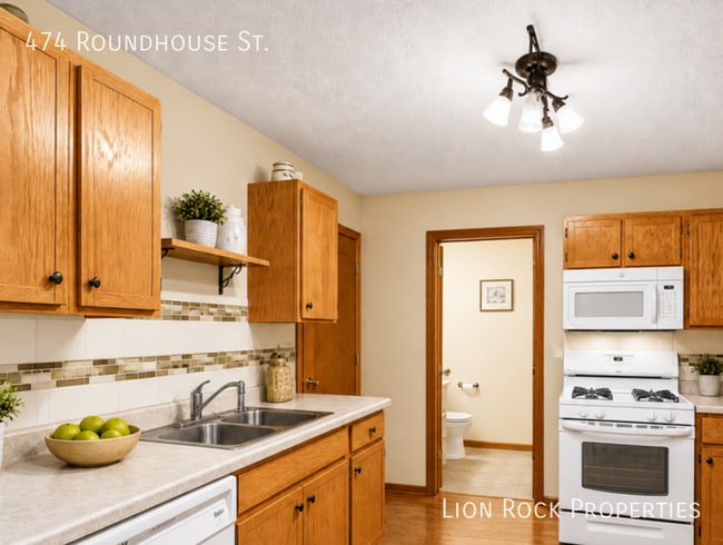 Photo - 474 Roundhouse St