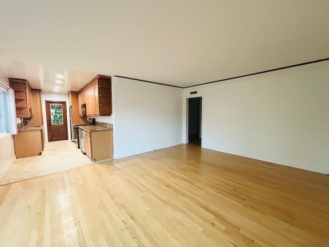 Photo - 3645 Kelton Ave Unit 3695