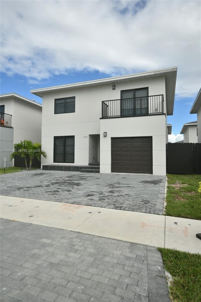 Photo - 1339 NW 2nd Ln