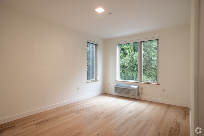 2BR, 2BA - 1,310SF - Primary Bedroom