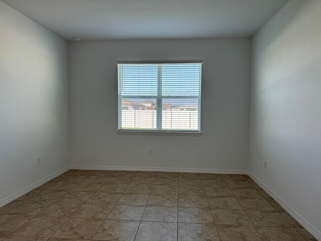 Photo - 5670 SW 77th Ave
