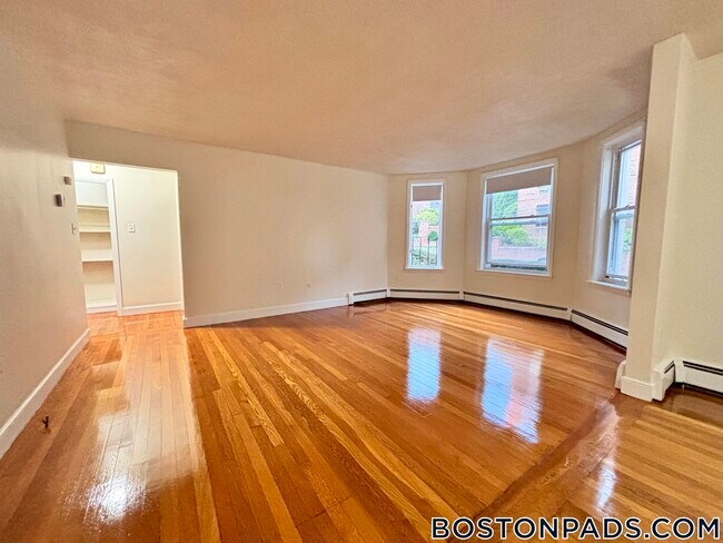 Photo - 312 Tappan St Unidad 1B