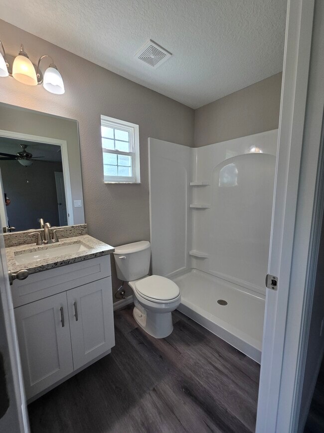 Photo - 9400 N Travis Dr