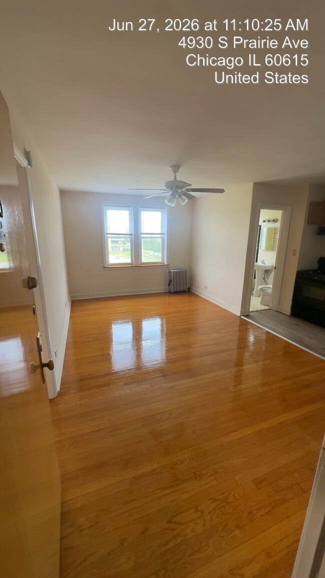 Photo - 4950 S Prairie Ave