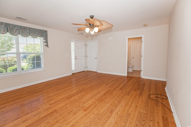 Photo - 2424 Hayseed Way