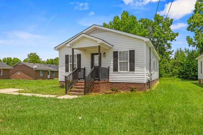 Building Photo - 1703 Stantonsburg Rd SE