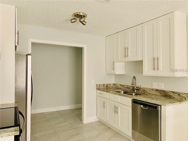 Photo - 205 Babson Dr