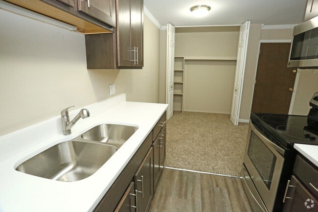 Photo - Shoreview Apartments