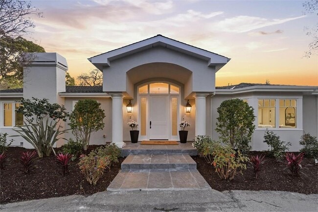 Building Photo - 2 Callado Way