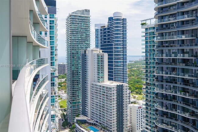 Photo - 1010 Brickell Ave Unidad 3710