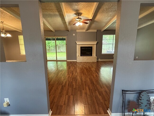 Photo - 1404 E Vardeman Ave