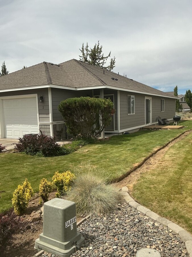 Photo - 2 Bedroom, 2 Bathroom Duplex in NE Bend – Available NOW