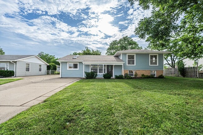 Building Photo - 440 Huehl Rd Rental