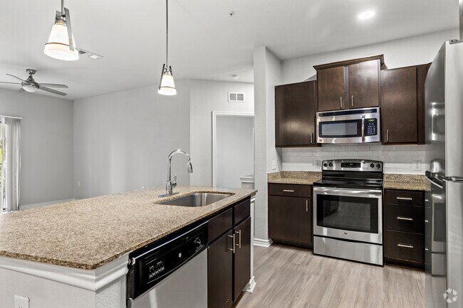 2 habitaciones, 2 baños - 957 pies cuadrados - Cocina - The Monterra