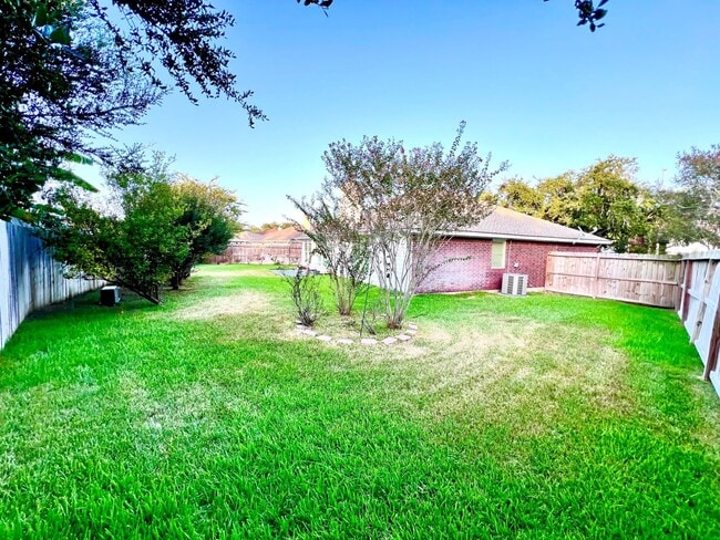 Photo - 6415 Hunterstone Ct