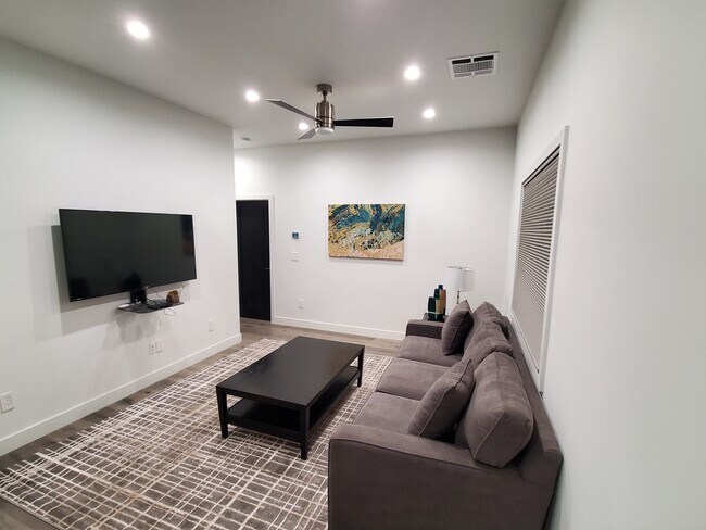17556 Chase St Unit 1