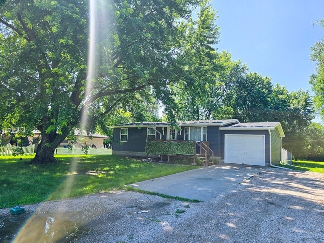 Building Photo - 3507 Andrew Ave Rental