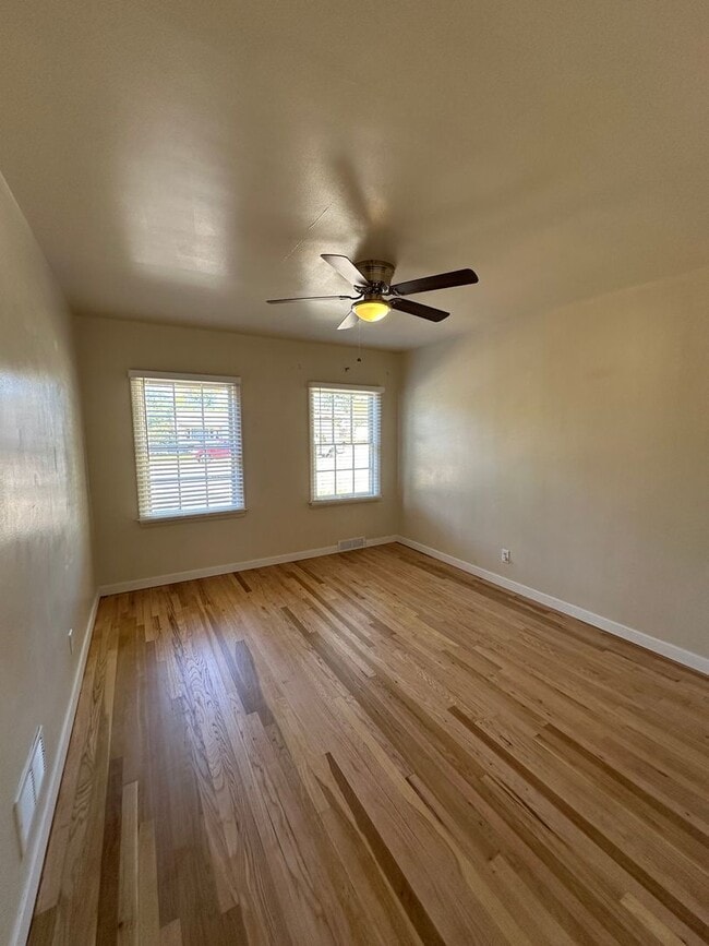 Photo - MOVE IN SPECIAL! 2 WEEKS RENT FREE WITH A ...