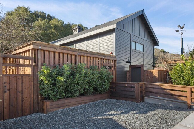 Photo - 303 Bodega Ave