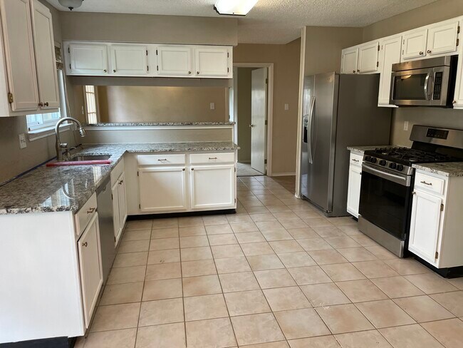 Photo - 507 Eaglecreek Dr