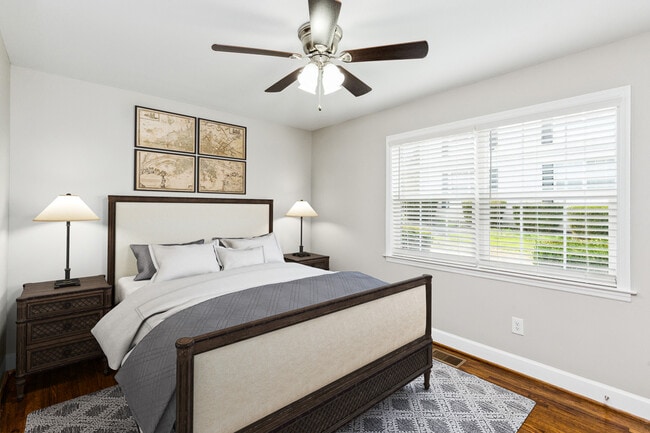 Photo - The Flats of Donelson