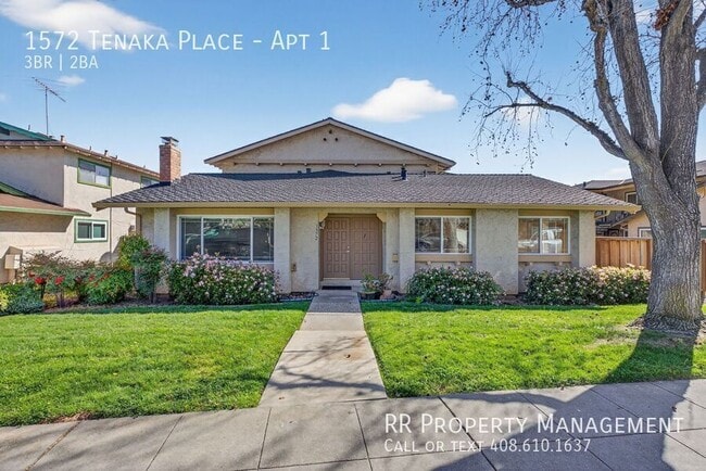 Building Photo - 1572 Tenaka Pl Unit Apt 1