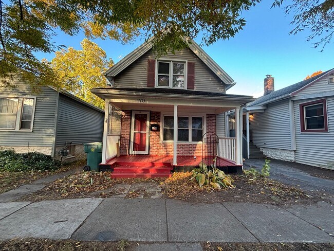 Building Photo - 170 Benton St Unit HOUSE