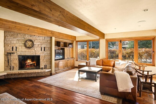 Photo - 114 E Bleeker St Unit 102