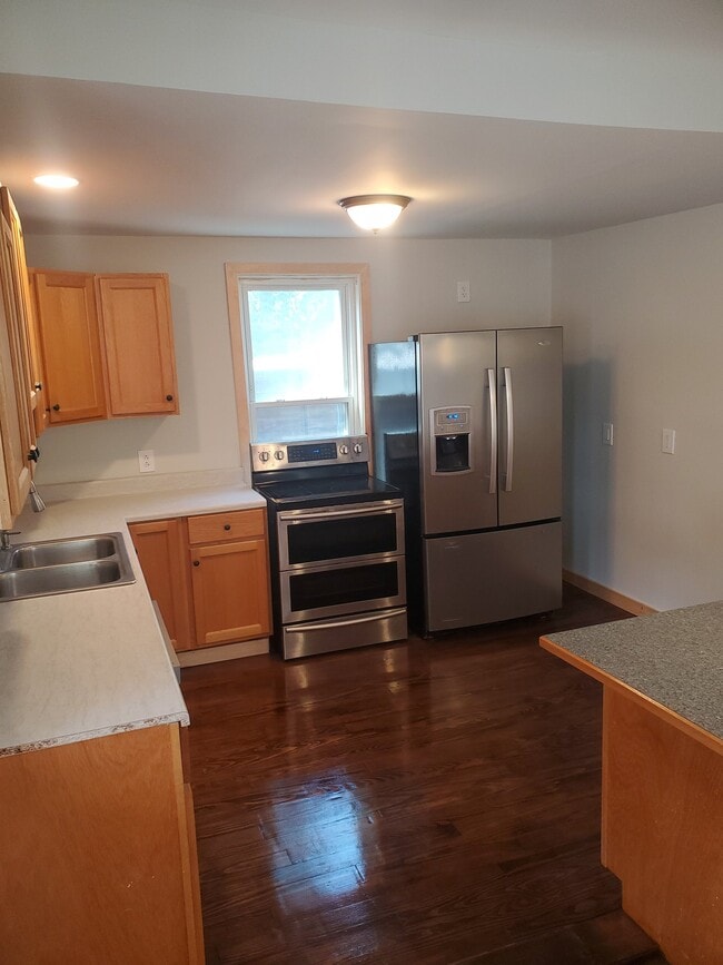 Photo - 106 Hampshire St Unit 1