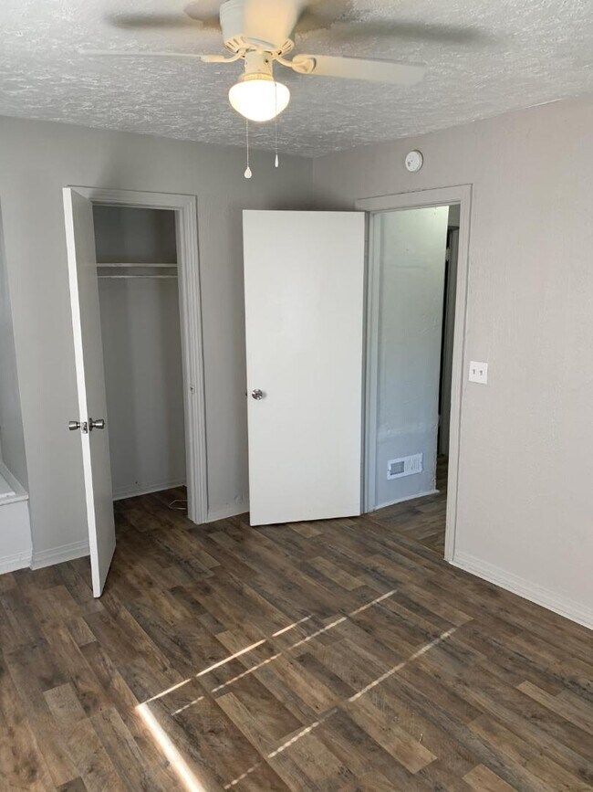 Photo - 1904 E Madison St