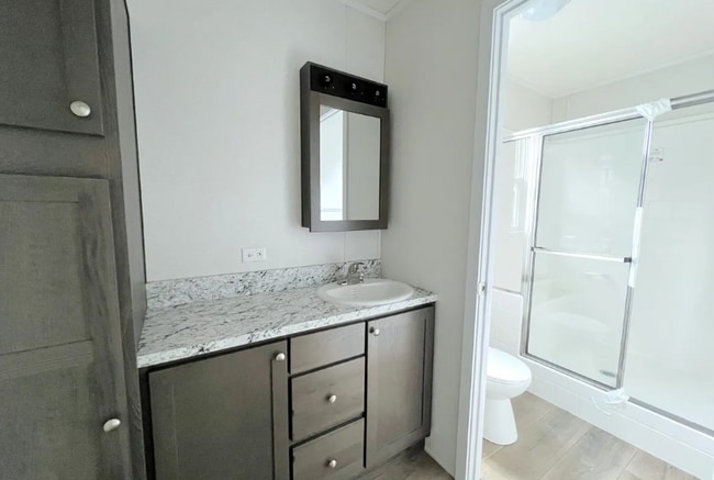 Photo - 17042 Coventry Ln