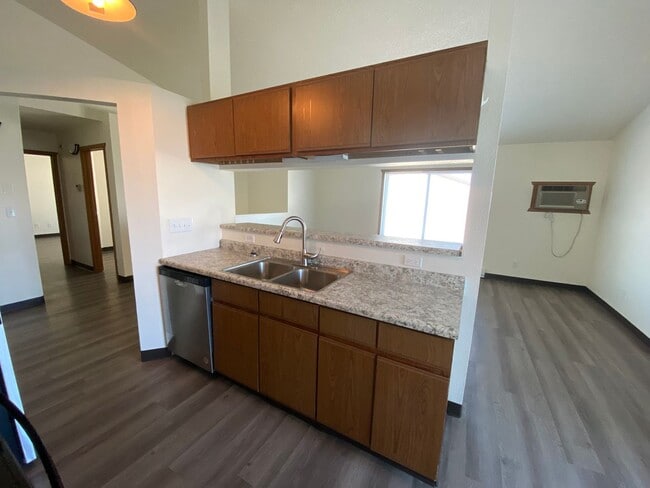Photo - Spacious 3 bed, 1 bath West Fargo!