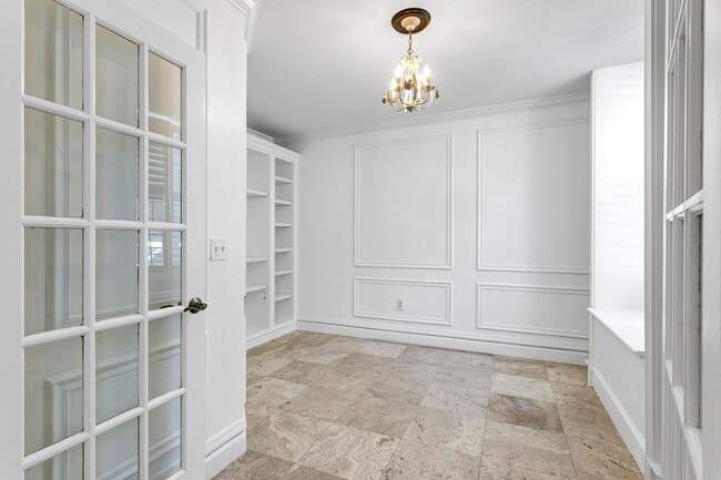 Photo - 691 Hibiscus St