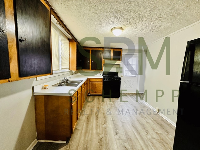 Photo - 3761 Lentz Ave