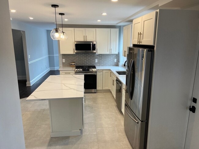 Photo - 79 Robert St Unit 1