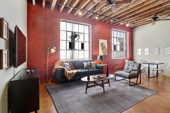 Building Photo - 1039 Constance St Rental