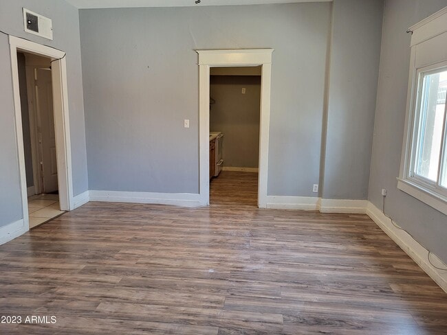 Photo - 1342 W Fillmore St