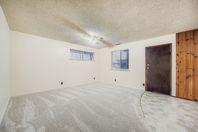 Photo - Shorewood Place 1035 Unit B