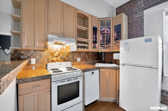 Photo - 1450 High St