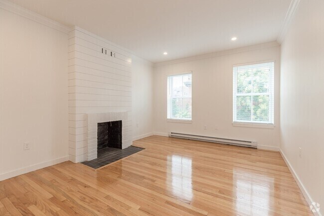 Building Photo - 99 W Springfield St Unit 3 Rental