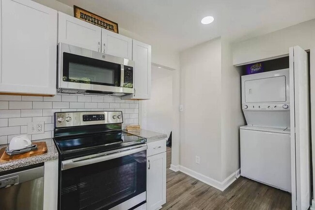 Photo - 2106 Longleaf Dr