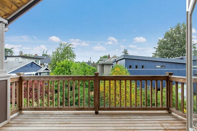 Photo - 1916 E Spruce St Unit SI ID1036059P